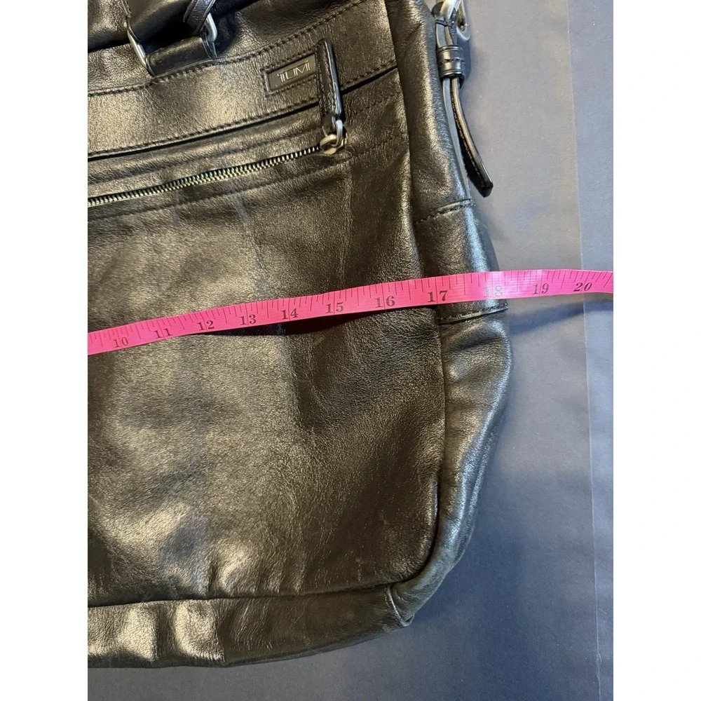 TUMI Black Leather Briefcase Messenger Business Travel Bag Strap